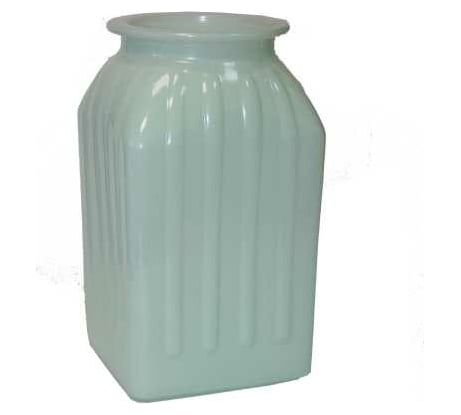 Ваза Никольский завод светотехнического стекла 92-023-19 Ханна 1 высота 18.5 см мята 067712 067714