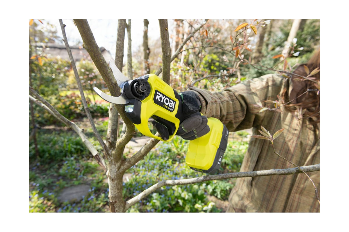 Ryobi compact reciprocating deals saw