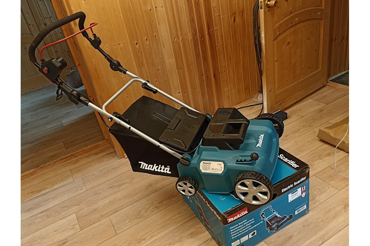 Makita scarifier online uv3600