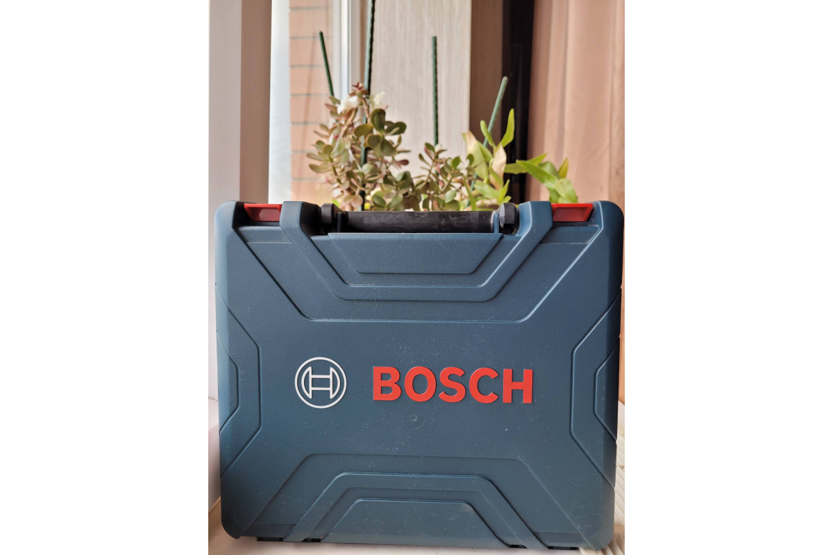 Аккумуляторный бесщеточный шуруповерт Bosch GSR 12V-30 06019G9020 .
