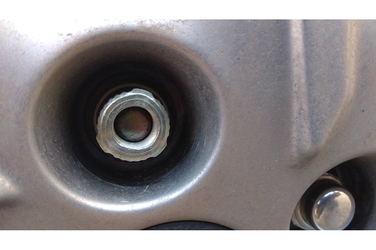 Гайки-секретки CA (M12x1.5; L=25 мм; ключ 19) Heyner 856 240 - выгодная ...