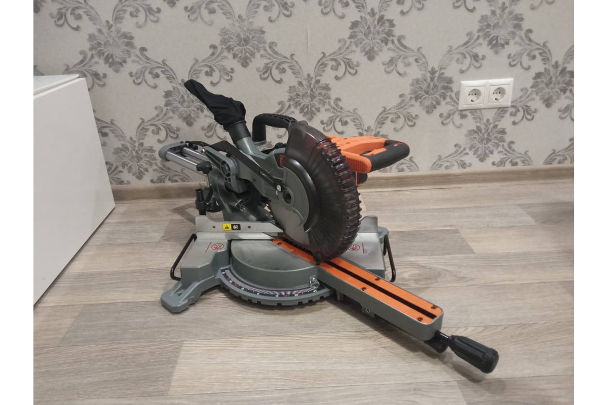 Торцевая Пила Black Decker Bes700 Купить