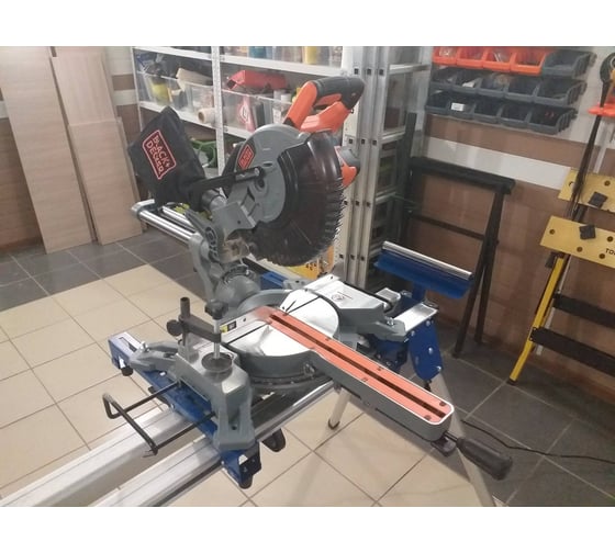 Торцовочная пила c протяжкой Black&Decker BES700 - выгодная цена ...