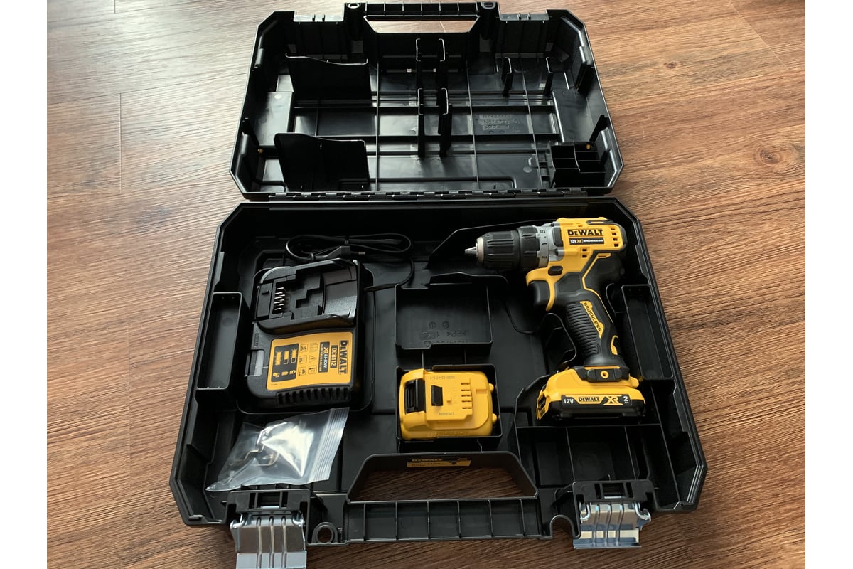  дрель-шуруповерт DEWALT 12 В XR DCD701D2-QW - выгодная цена .