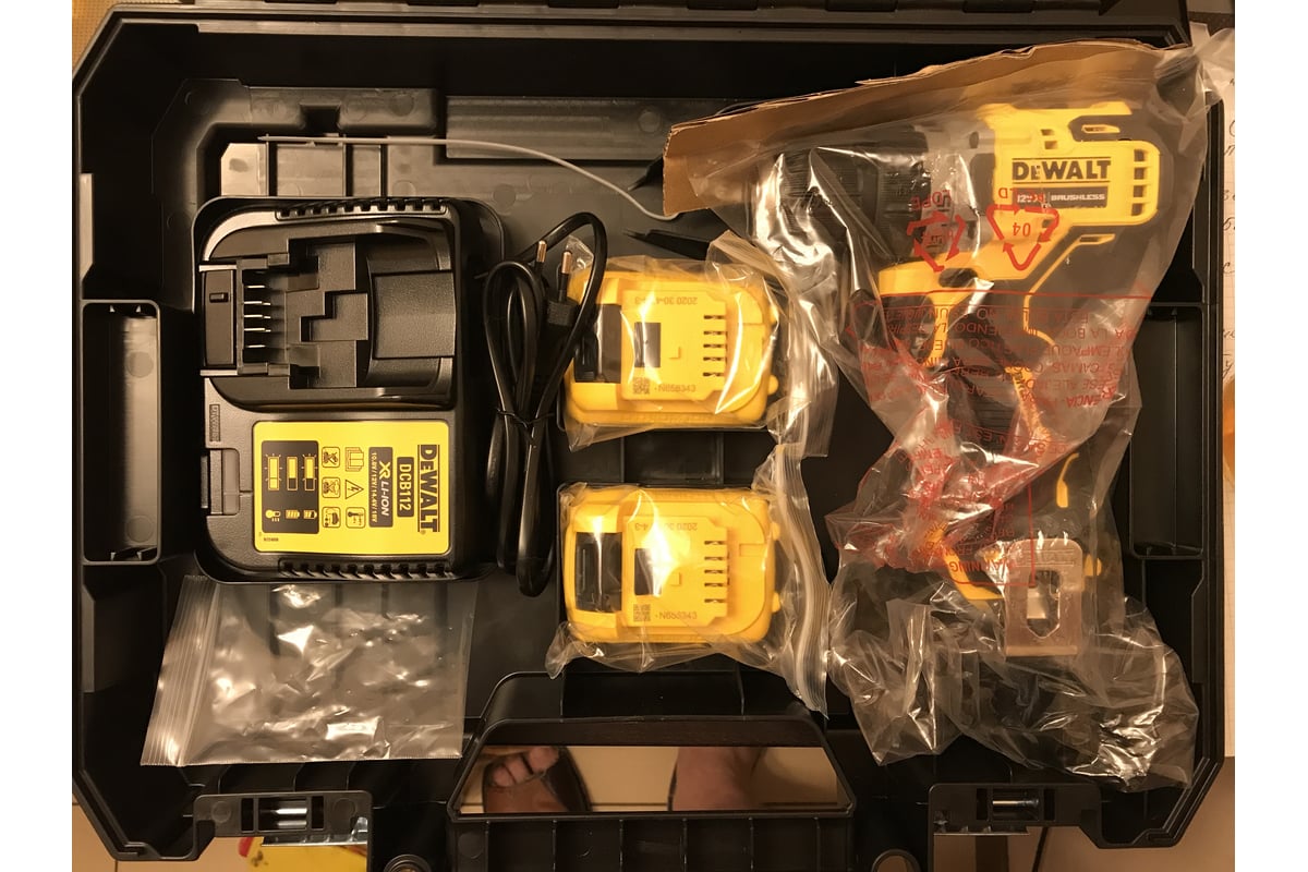  дрель-шуруповерт DEWALT 12 В XR DCD701D2-QW - выгодная цена .