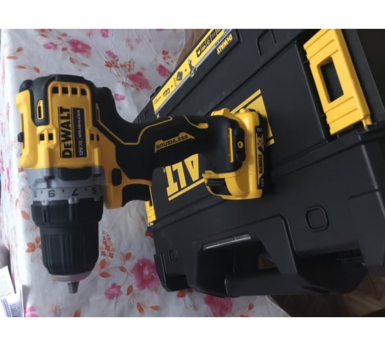 Компактная дрель-шуруповерт DEWALT 12 В XR DCD701D2-QW 96