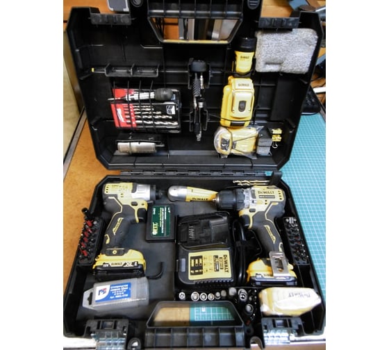Компактная дрель-шуруповерт DEWALT 12 В XR DCD701D2-QW 117