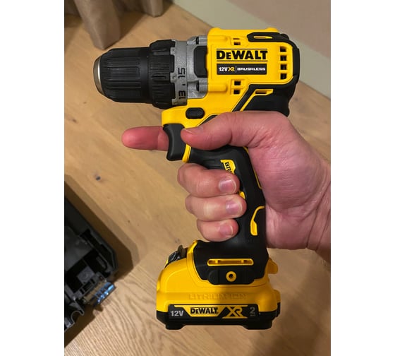 Компактная дрель-шуруповерт DEWALT 12 В XR DCD701D2-QW 80