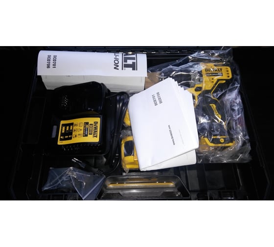 Компактная дрель-шуруповерт DEWALT 12 В XR DCD701D2-QW 71