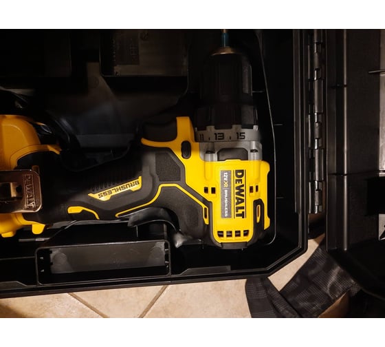 Компактная дрель-шуруповерт DEWALT 12 В XR DCD701D2-QW 46