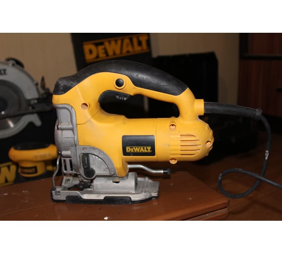 Лобзик DEWALT DW 331 K 42
