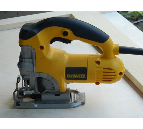 Лобзик DEWALT DW 331 K 34