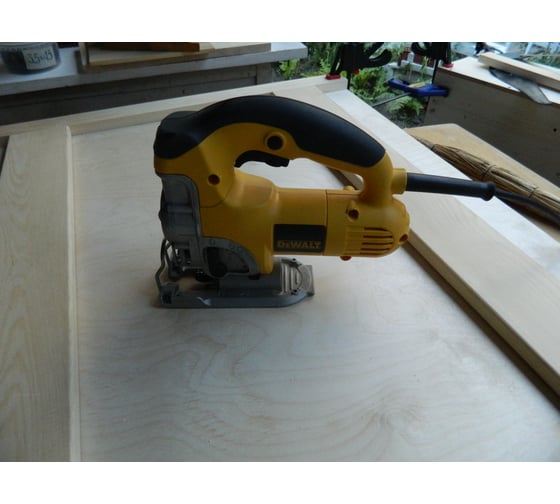Лобзик DEWALT DW 331 K 37