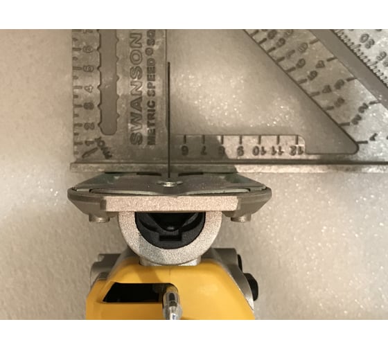 Лобзик DEWALT DW 331 K 22