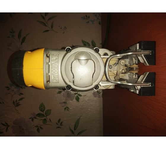 Лобзик DEWALT DW 333 K 26