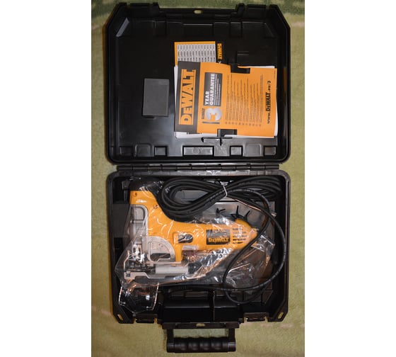 Лобзик DEWALT DW 333 K 15