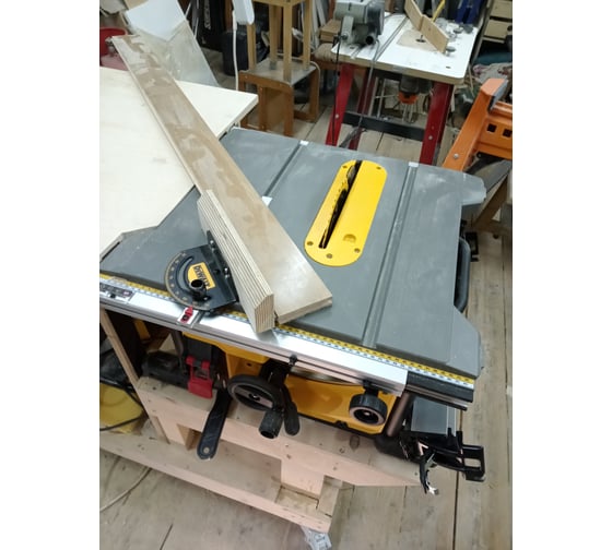 Настольная пила 1850 Вт, 5800 об/мин, диск 210x30 мм DEWALT DWE7485-QS 26