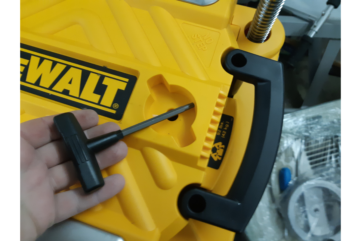 Dewalt 1800. Рейсмус DEWALT dw735-KS. Рейсмусный станок DEWALT 1800 Вт, Макс. Ширина 330 мм dw735-KS. Dw735. Ротор для рейсмусового станка DEWALT dw735 5140007-99.