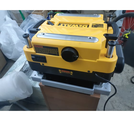 Рейсмусный станок DEWALT 1800 Вт, макс. ширина 330 мм DW735-KS 36
