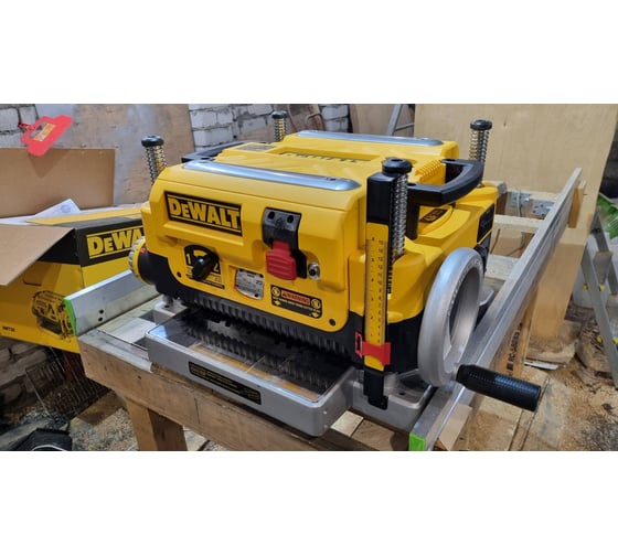 Рейсмусный станок DEWALT 1800 Вт, макс. ширина 330 мм DW735-KS 33