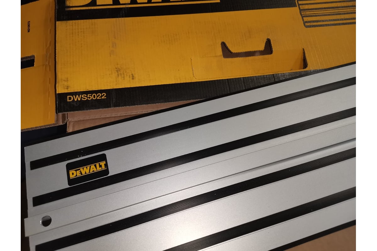 Шина пила dewalt. Шина направляющая DEWALT dws5022. Направляющая шина DEWALT 260. Направляющая шина для DWE 576. Направляющая шина для циркулярной пилы ДЕВОЛТ.