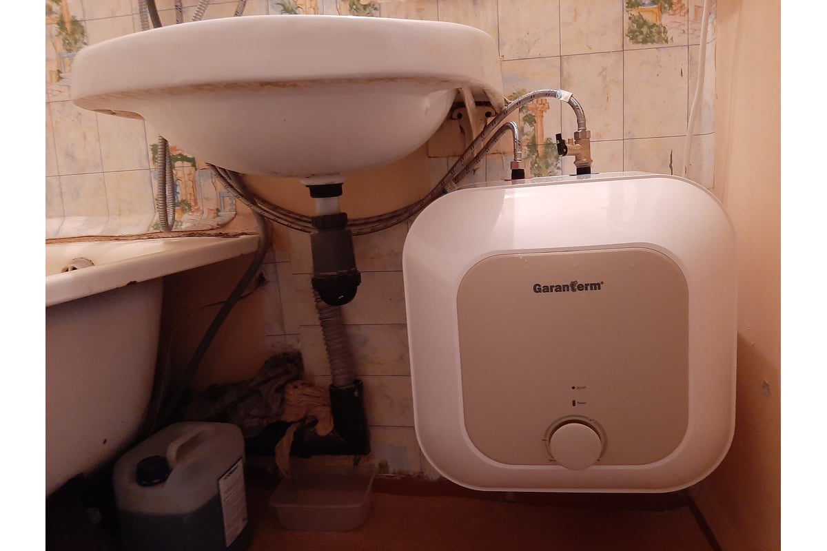 Аккумуляционный электрический водонагреватель Garanterm Plus 30 U ...