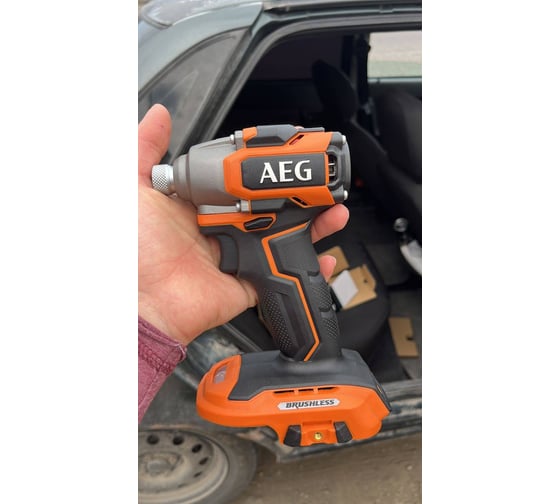 Бесщеточный аккумуляторный импульсный винтоверт BSS18SBL-0 AEG 4935472278 18