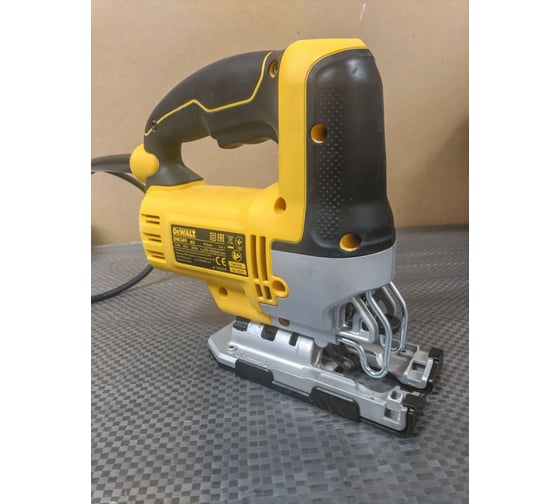 Лобзик DEWALT DWE349-KS 15