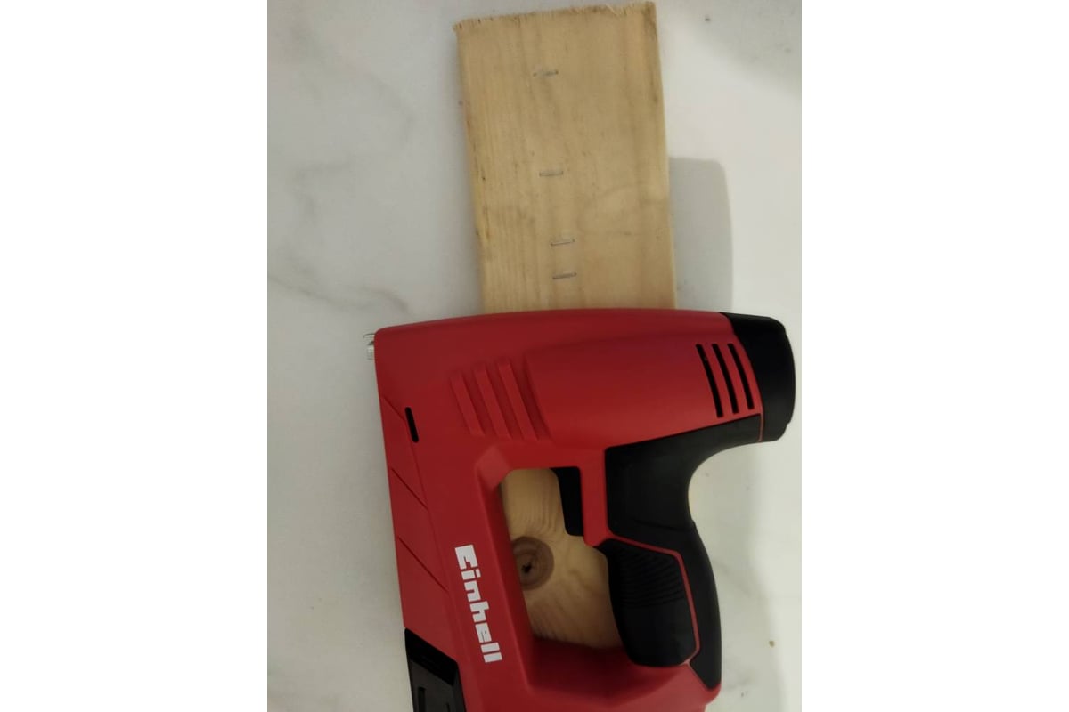 Einhell tc en 20 e. Электрический степлер einhell tc-en 20 e 4257890. einhell tc-en 20 e 4257890. дрель einhell tc id 20e.