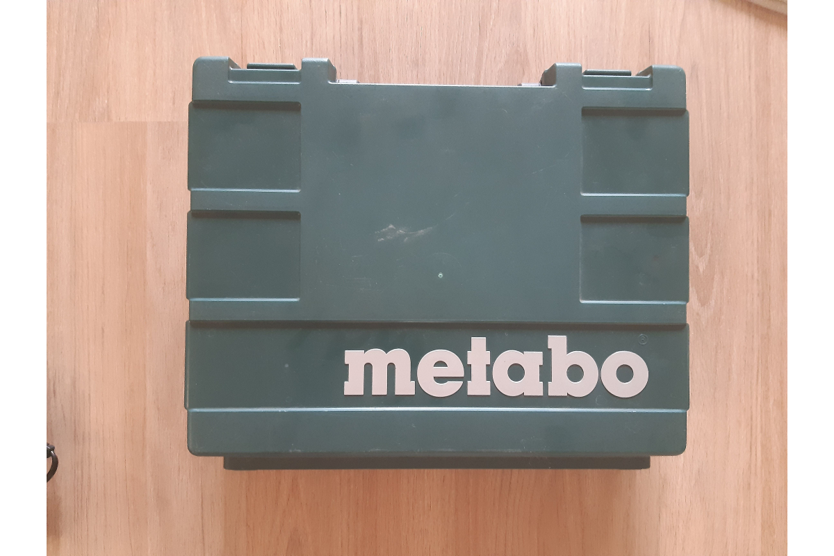  винтоверт Metabo PowerMaxx BS 12В, 2х2.0, LC12, кейс .