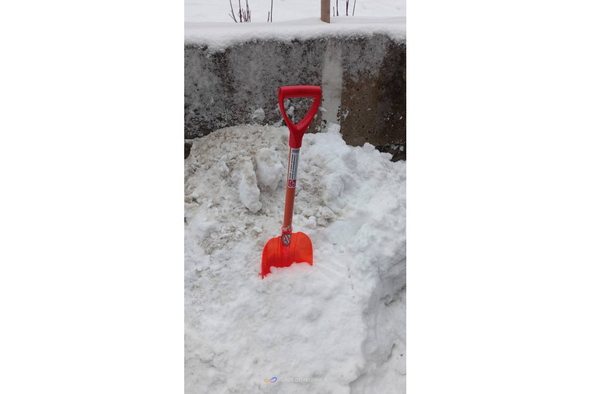 Снеговая лопата из поликарбоната ГАММА-ПЛАСТ ЭТАЛОН AUTO съемный .