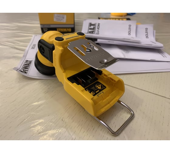 Аккумуляторный фонарь DEWALT DCL 510 N 24