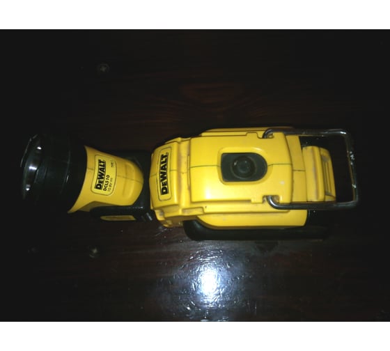 Аккумуляторный фонарь DEWALT DCL 510 N 18