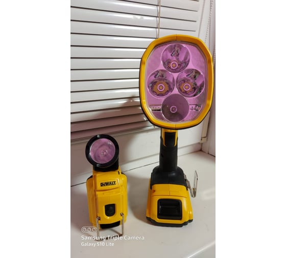 Аккумуляторный фонарь DEWALT DCL 510 N 9