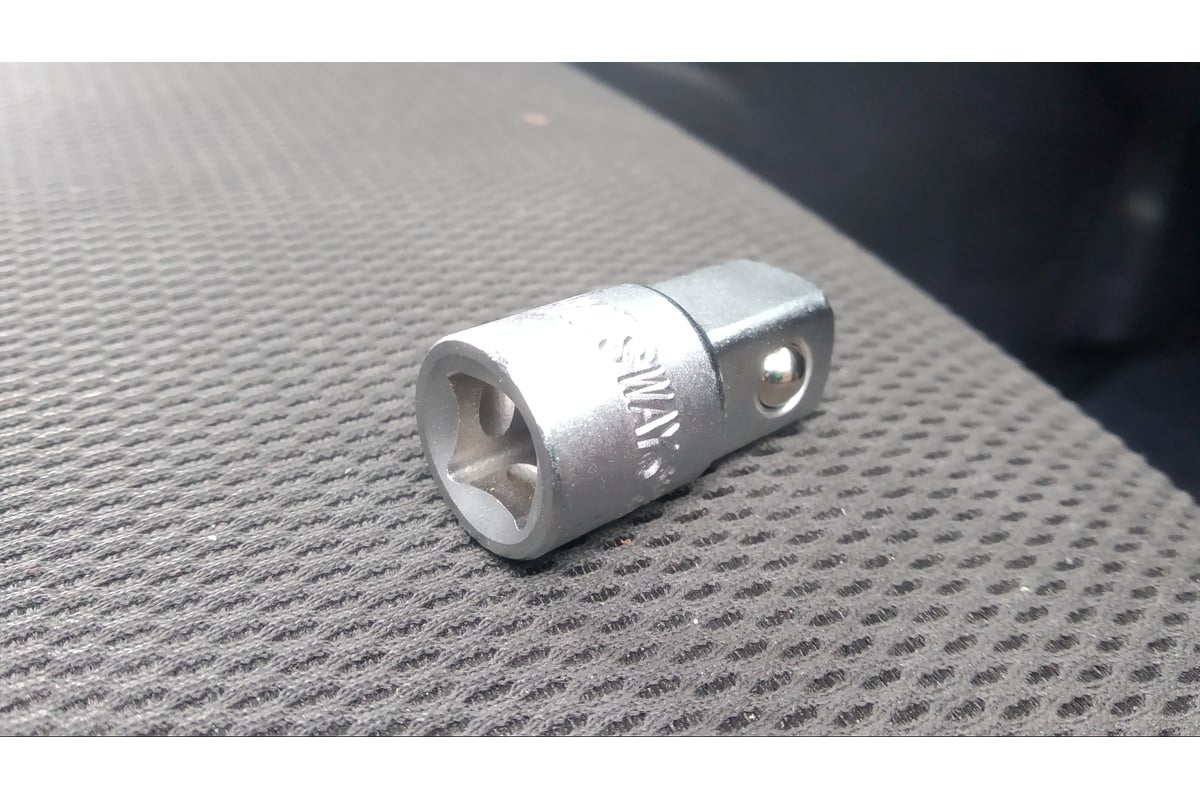 Переходник 3/8"(F)-1/2"(M) для вставок Jonnesway S16H3812 - выгодная ...