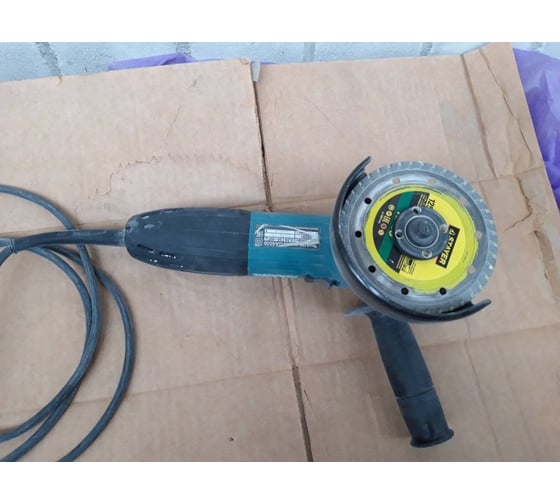 Угловая шлифмашина Makita GA 5030 45
