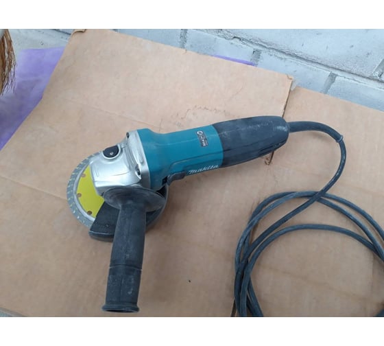 Угловая шлифмашина Makita GA 5030 46
