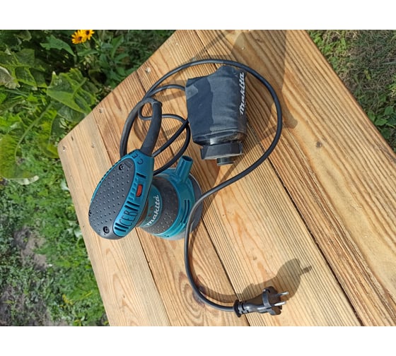 Эксцентриковая шлифмашина Makita BO 5031 15