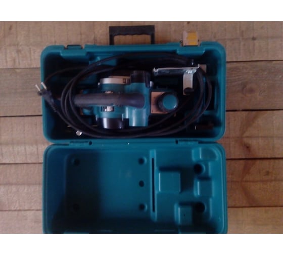 Рубанок Makita KP 0810 CK 22