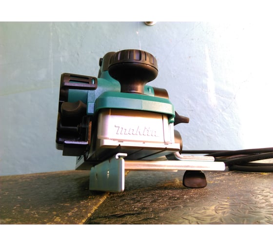 Рубанок Makita KP 0810 CK 18