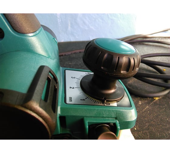 Рубанок Makita KP 0810 CK 20