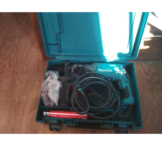 Перфоратор Makita HR 2470 55