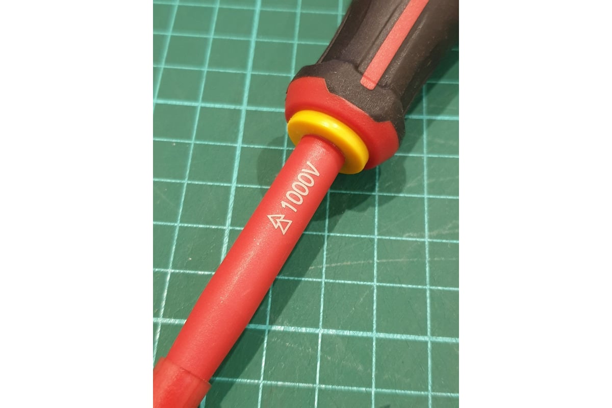 Трехгранная отвертка Milwaukee изолированная VDE PZ/SL2x100 4932478736 ...