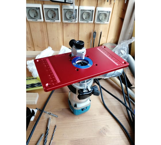 Кромочный фрезер Makita RT0700CX2 85