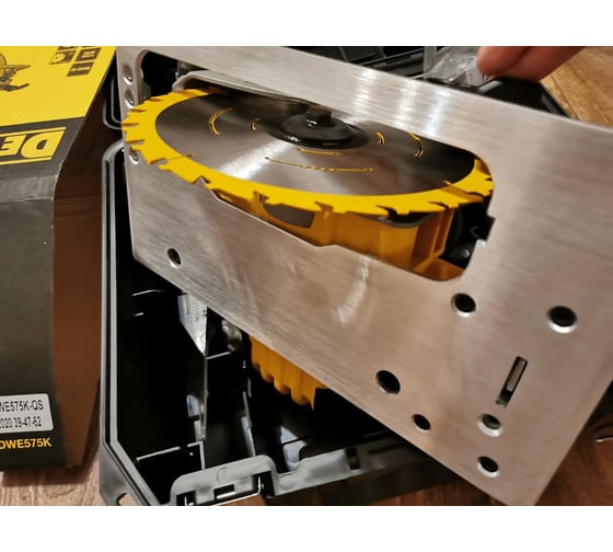Дисковая пила DEWALT DWE 575 K 13