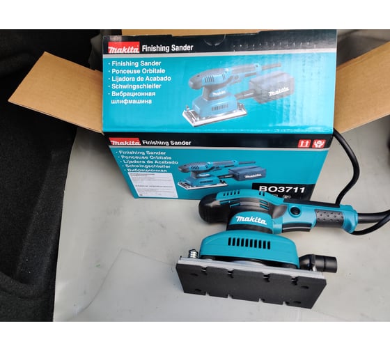 Вибрационная шлифмашина Makita BO3711 24