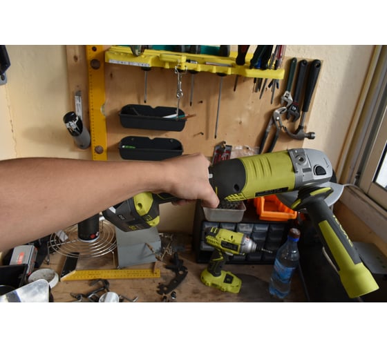 Аккумуляторная угловая шлифмашина Ryobi ONE+ R18AG-0 5133001903 171