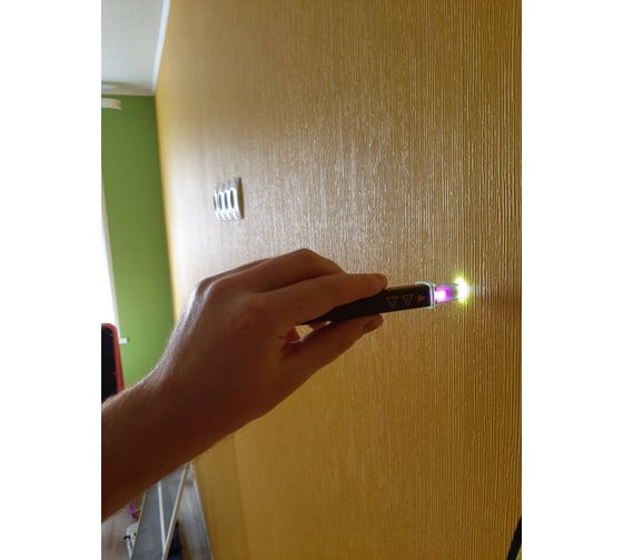 Бесконтактный индикатор напряжения Fluke LVD2 - выгодная цена, отзывы ...