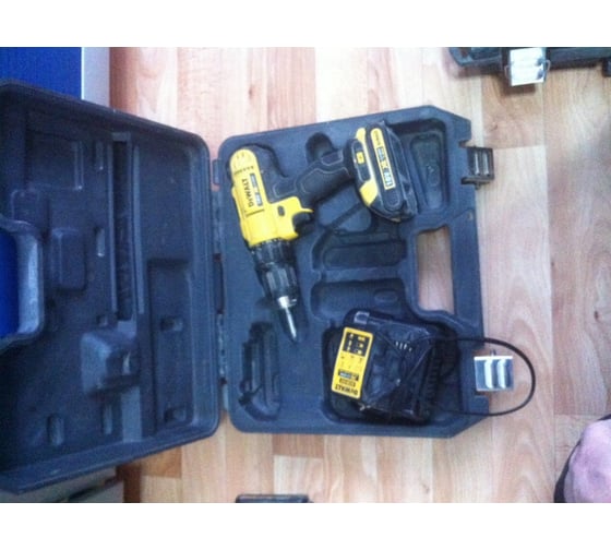 Аккумуляторная дрель-шуруповерт DEWALT DCD 771 C2 103