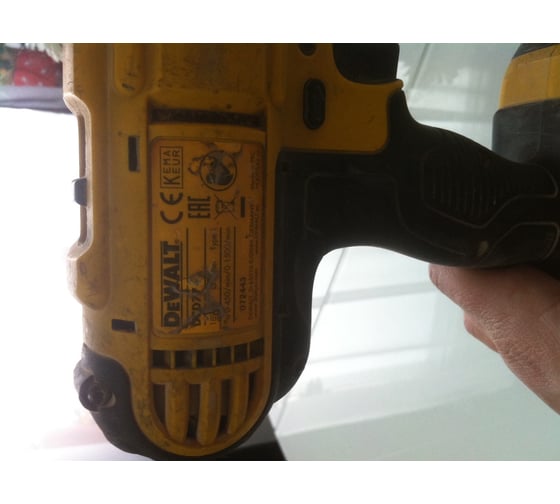 Аккумуляторная дрель-шуруповерт DEWALT DCD 771 C2 104